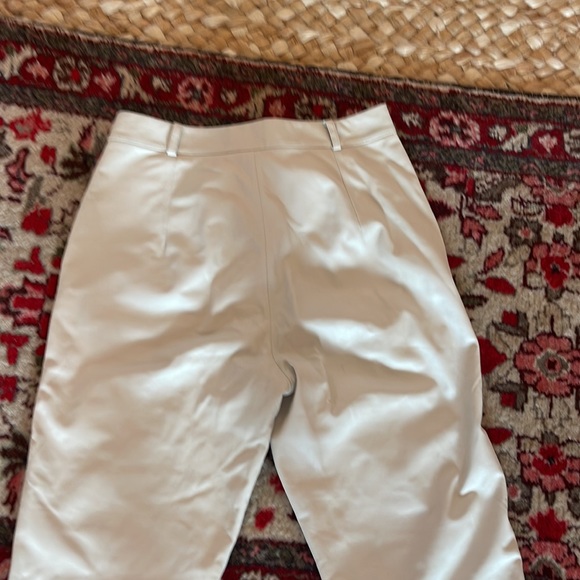 Zeynep arcay 100% leather white high waisted pants fully lined in 100% silk - Picture 9 of 13